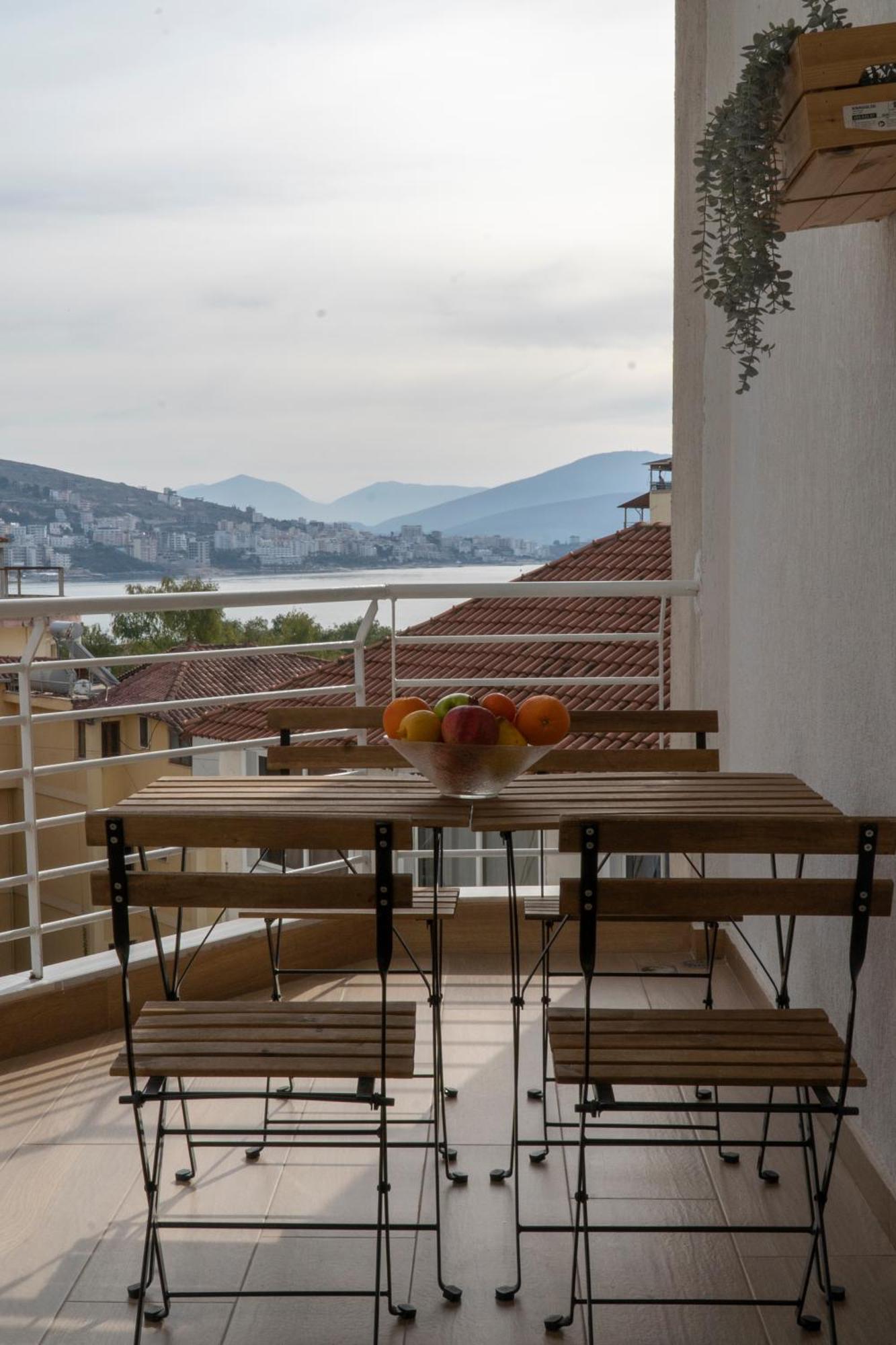 Memories Apartments Sarandë Exteriör bild
